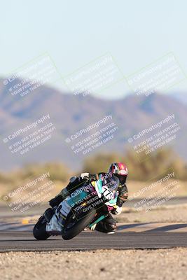 media/Dec-07-2025-CVMA (Sun) [[3e7d2de5dc]]/Race 16-Formula Middleweight/